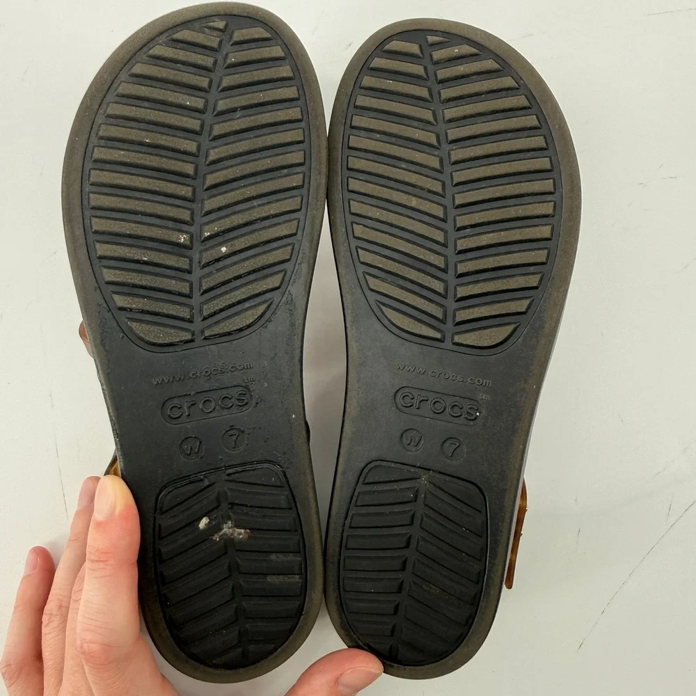 Crocs Brooklyn Strappy Low Wedge Sandal Black Tortoise Women 7 Platform Y2K